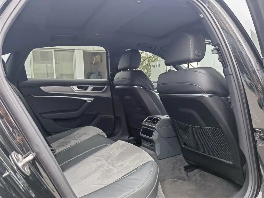 AUDI A6L 2023