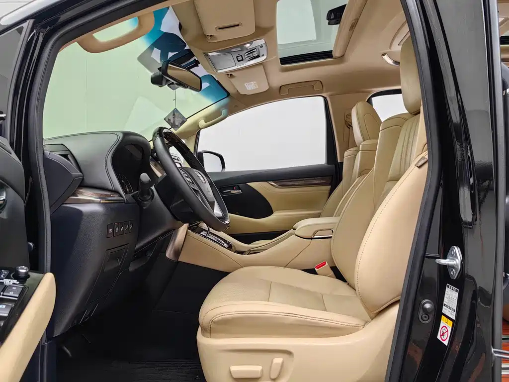 TOYOTA ALPHARD 2019