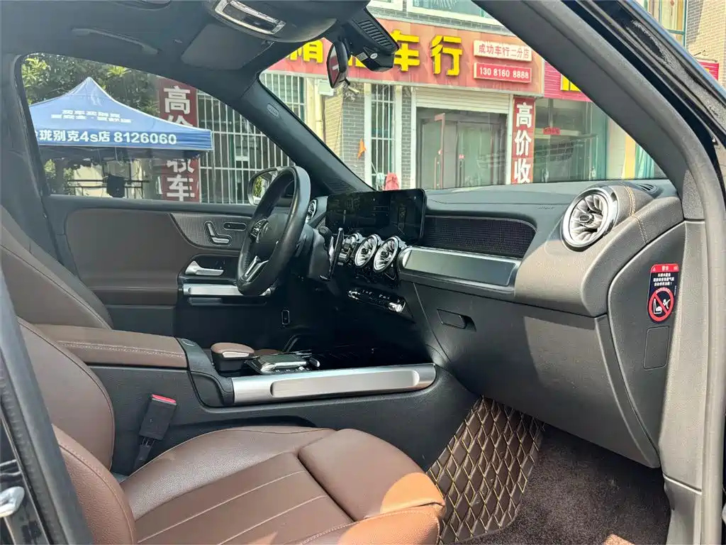 MERCEDES BENZ GLB 2022