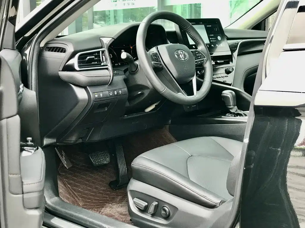 TOYOTA CAMRY 2022