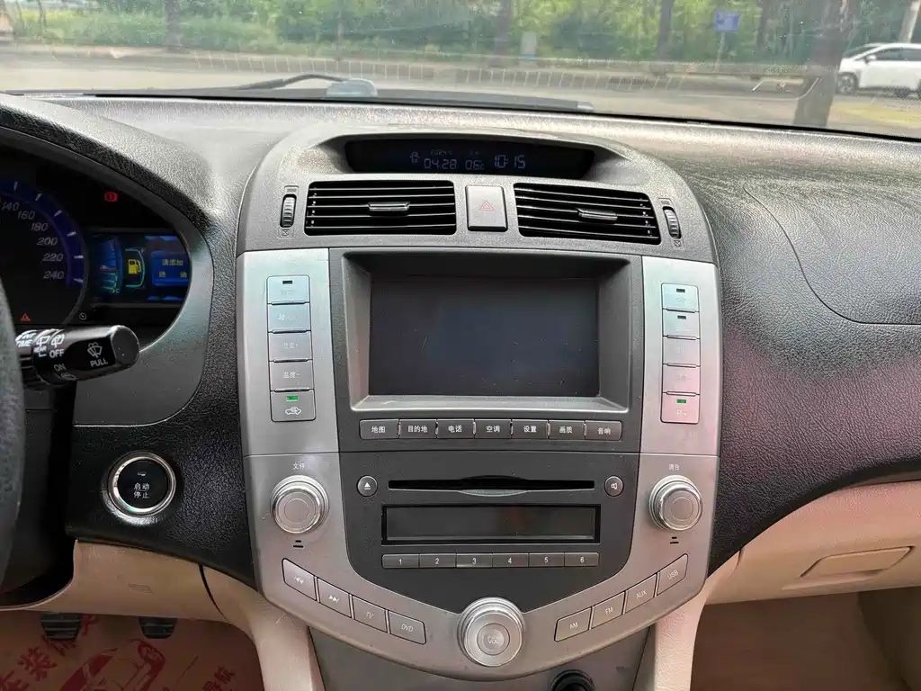BYD S6 2012