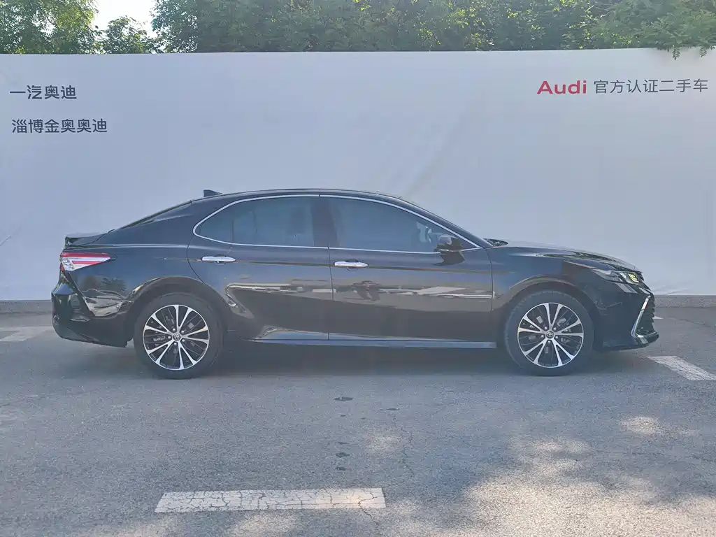 TOYOTA CAMRY 2022