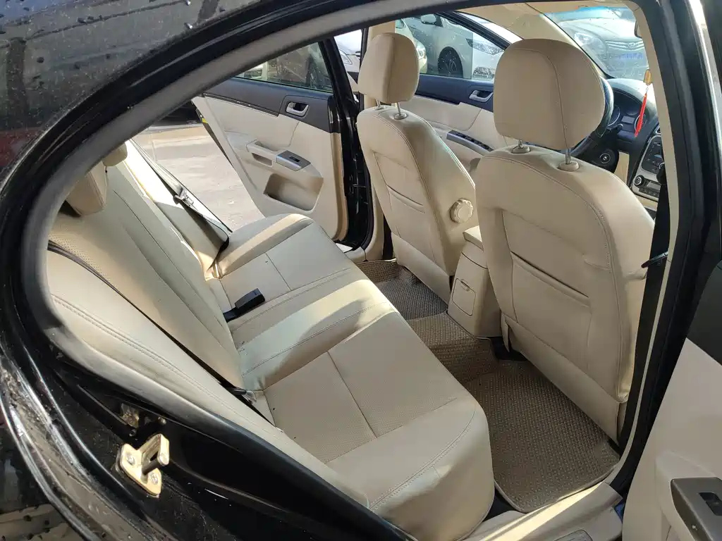GEELY AUTO CLASSIC EMGRAND 2013