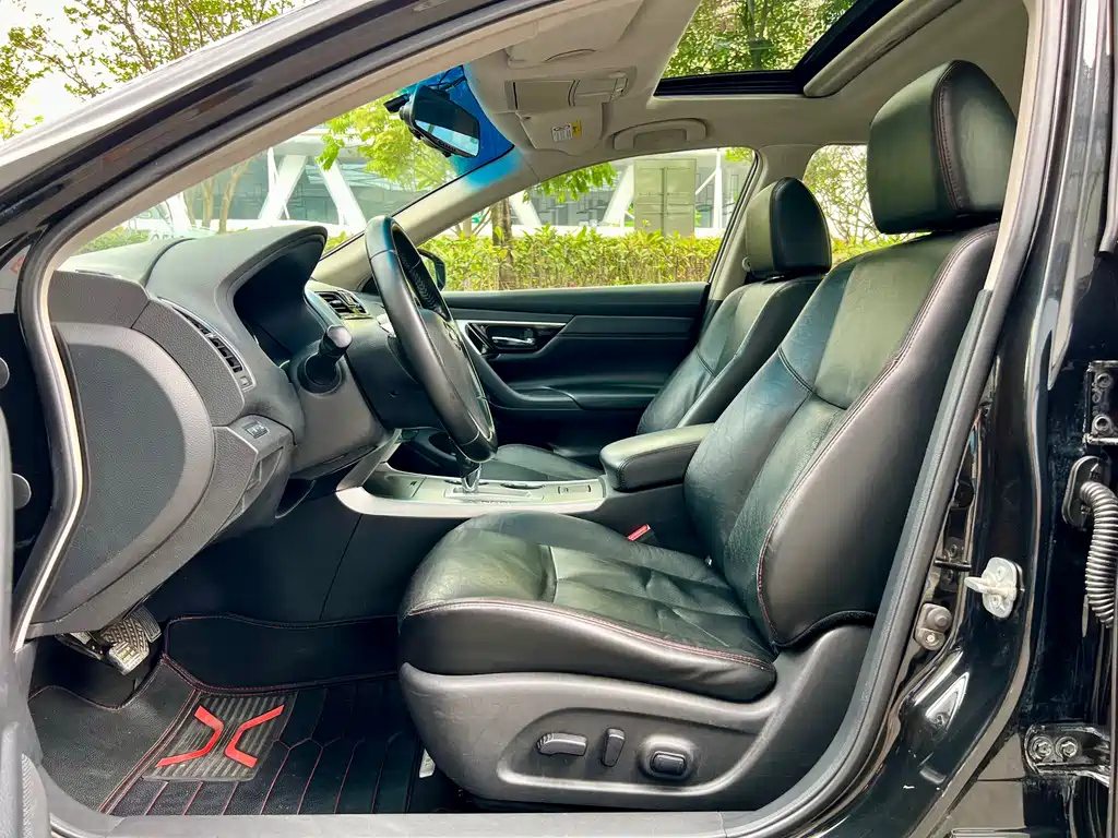 NISSAN TEANA 2018