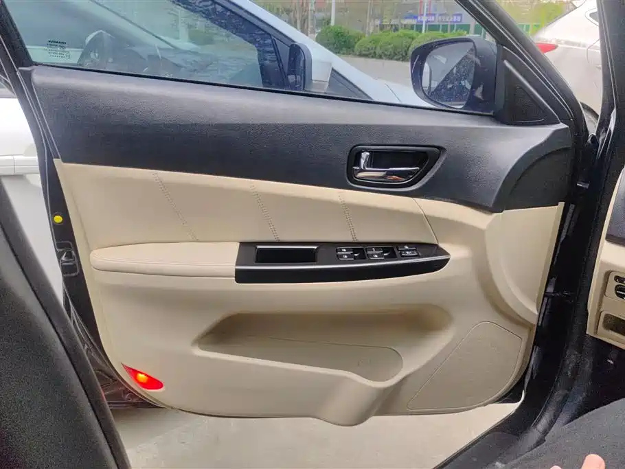 CHANGAN EADO 2016