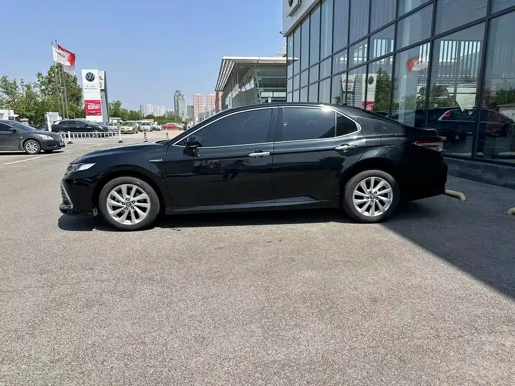 TOYOTA CAMRY 2022