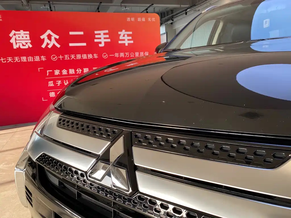 MITSUBISHI OUTLANDER 2022