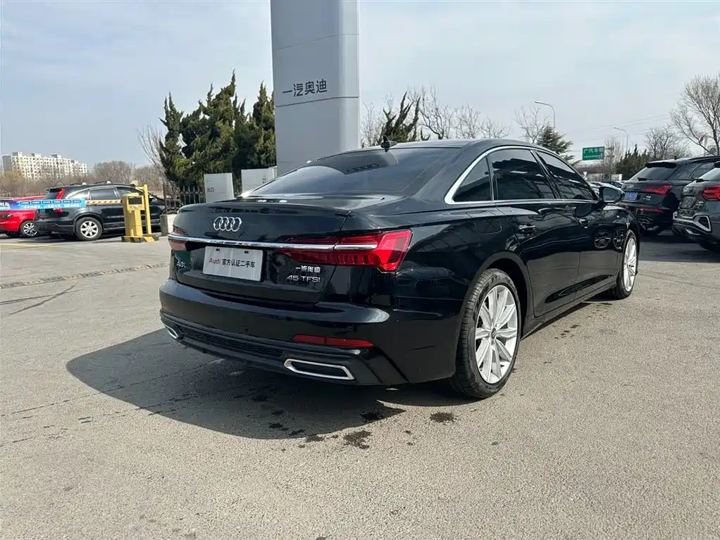 AUDI A6L 2022