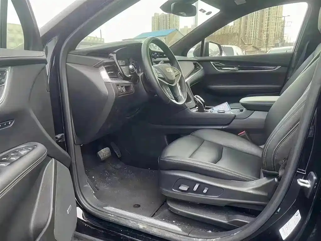 CADILLAC XT5 2023