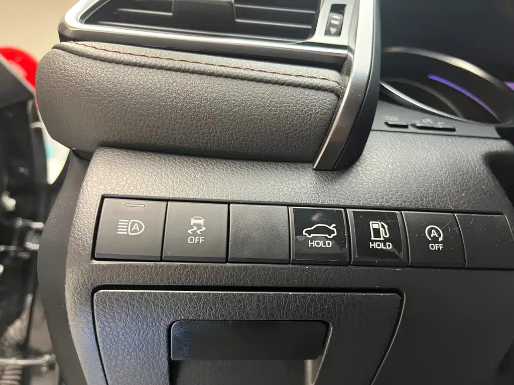 TOYOTA CAMRY 2019