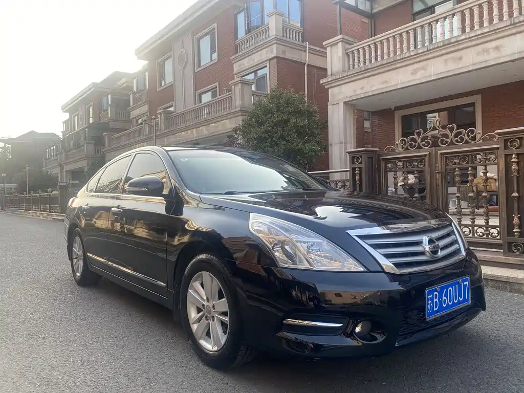 NISSAN TEANA 2012