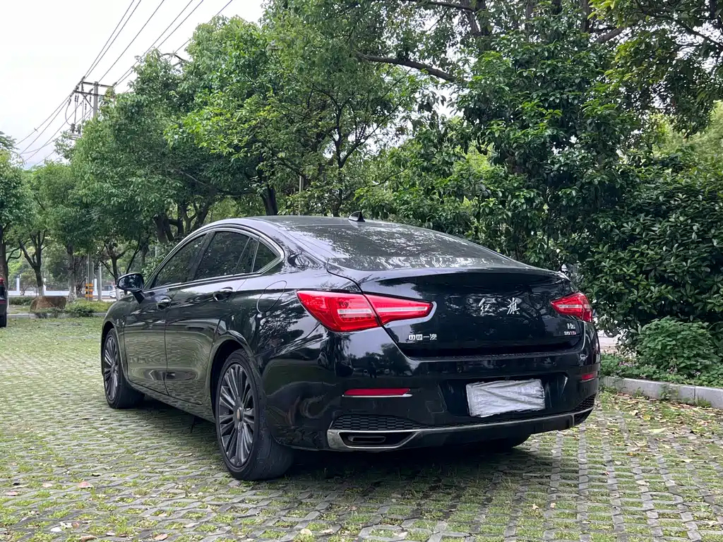 HONGQI H5 2021