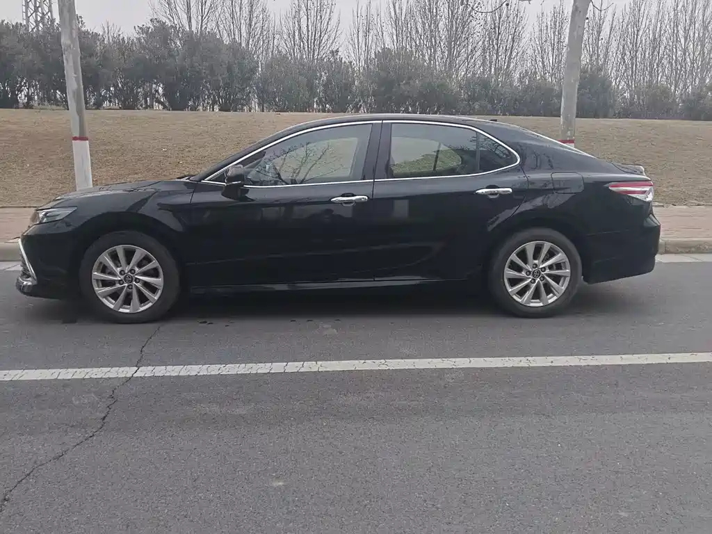TOYOTA CAMRY 2021