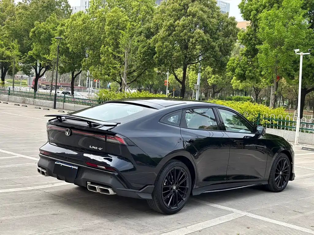 CHANGAN UNI-V 2024
