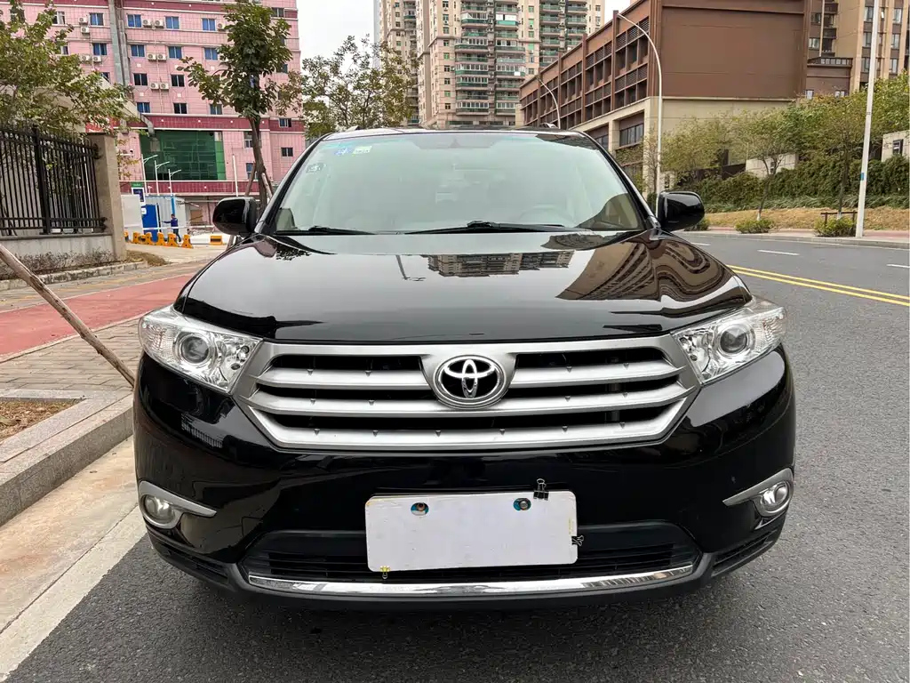 TOYOTA HIGHLANDER 2015
