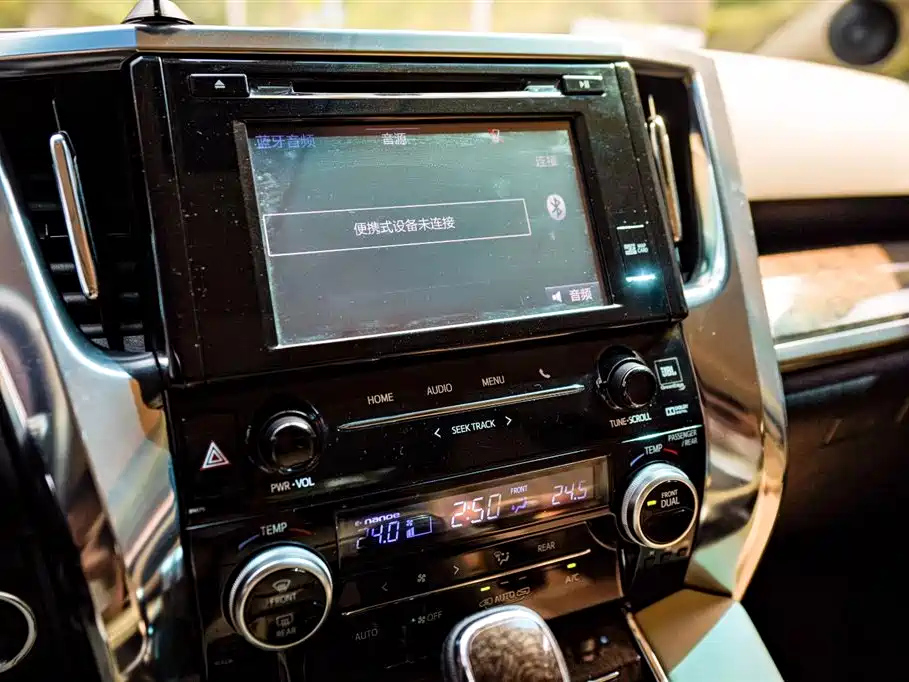 TOYOTA ALPHARD 2018