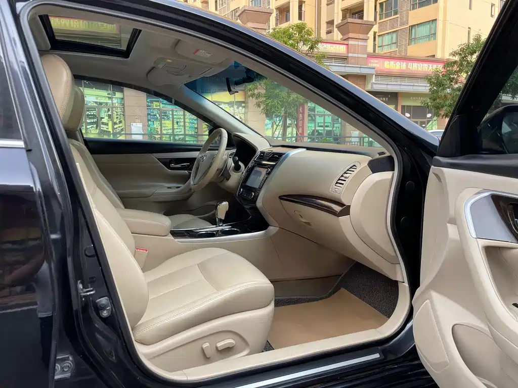 NISSAN TEANA 2014