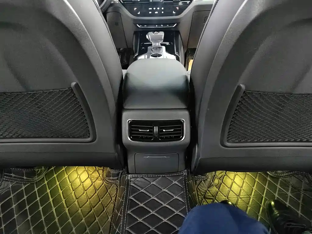 HONGQI HS5 2020