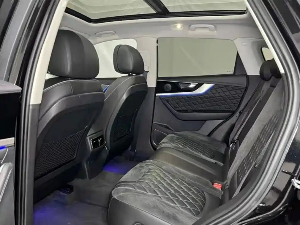 HONGQI HS5 2019