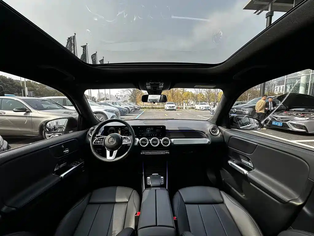 MERCEDES BENZ GLB 2022