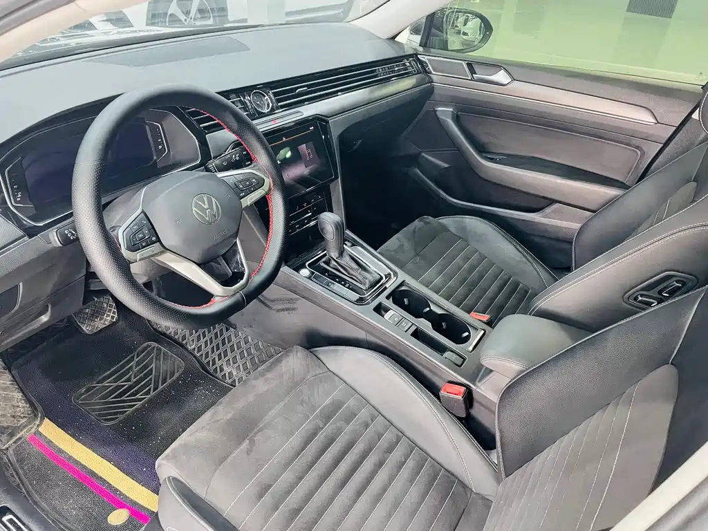 VOLKSWAGEN MAGOTAN 2022