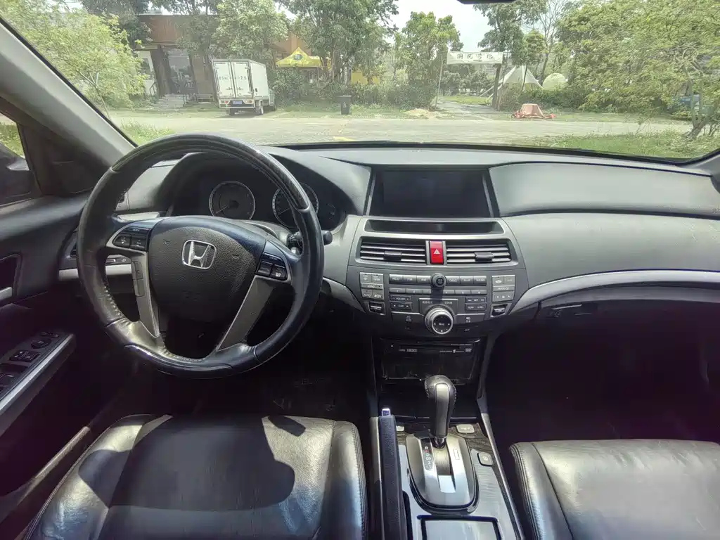 HONDA ACCORD 2010