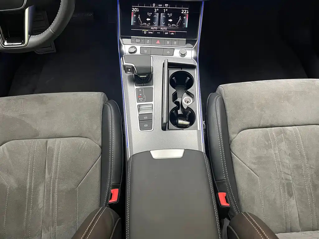 AUDI A6L 2021