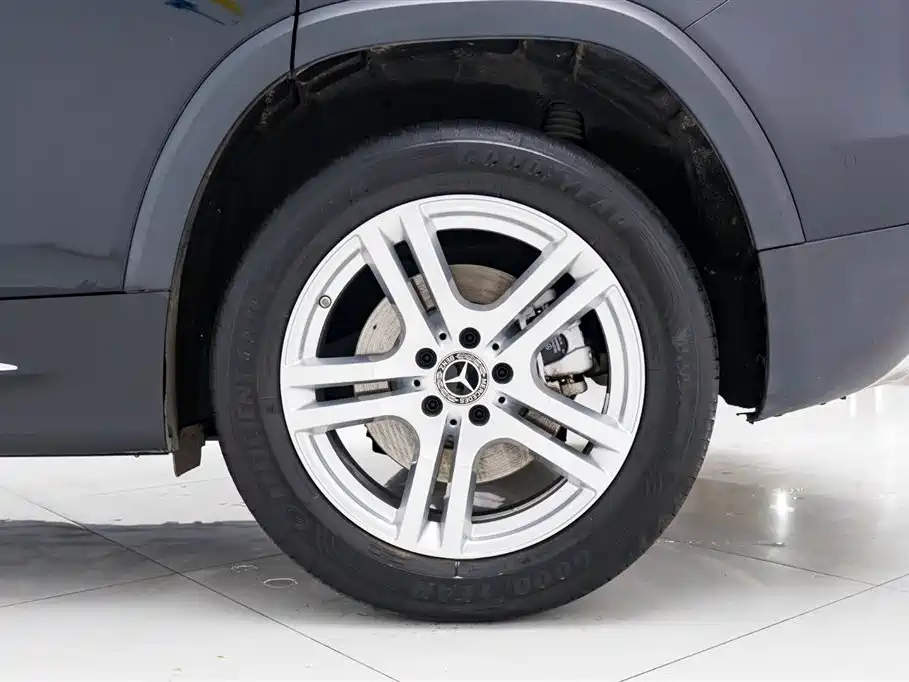 MERCEDES BENZ GLB 2022