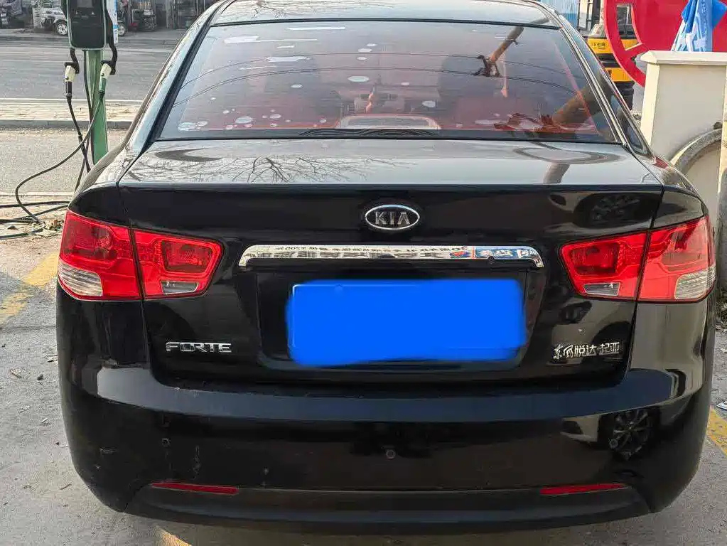 KIA FORTE 2011