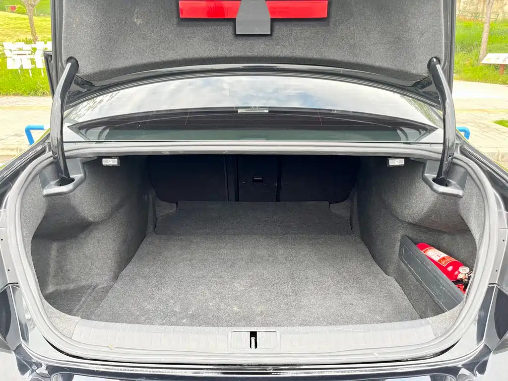 VOLKSWAGEN MAGOTAN 2018