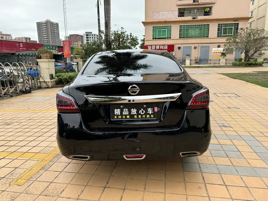 NISSAN TEANA 2015