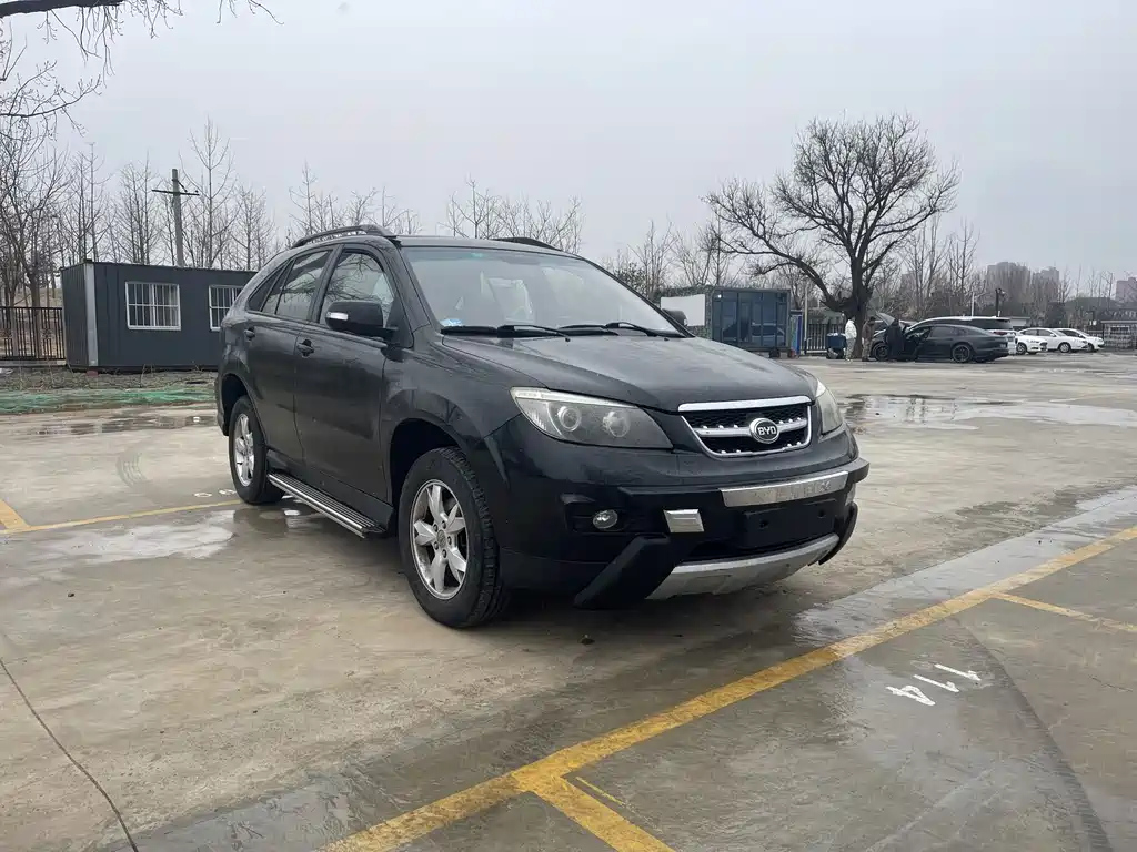BYD S6 2011
