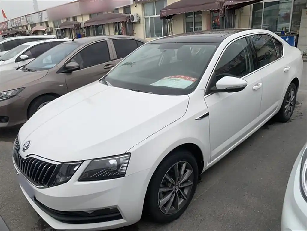 SKODA OCTAVIA 2018