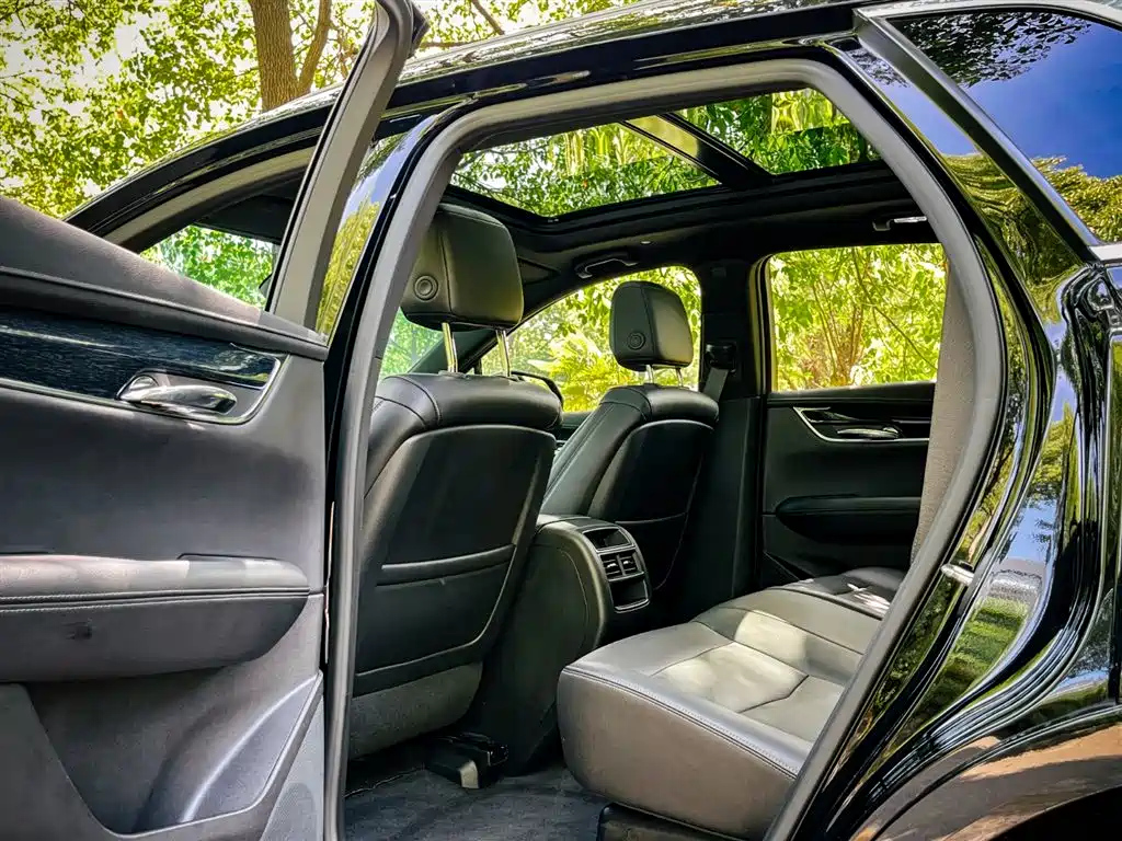 CADILLAC XT5 2021