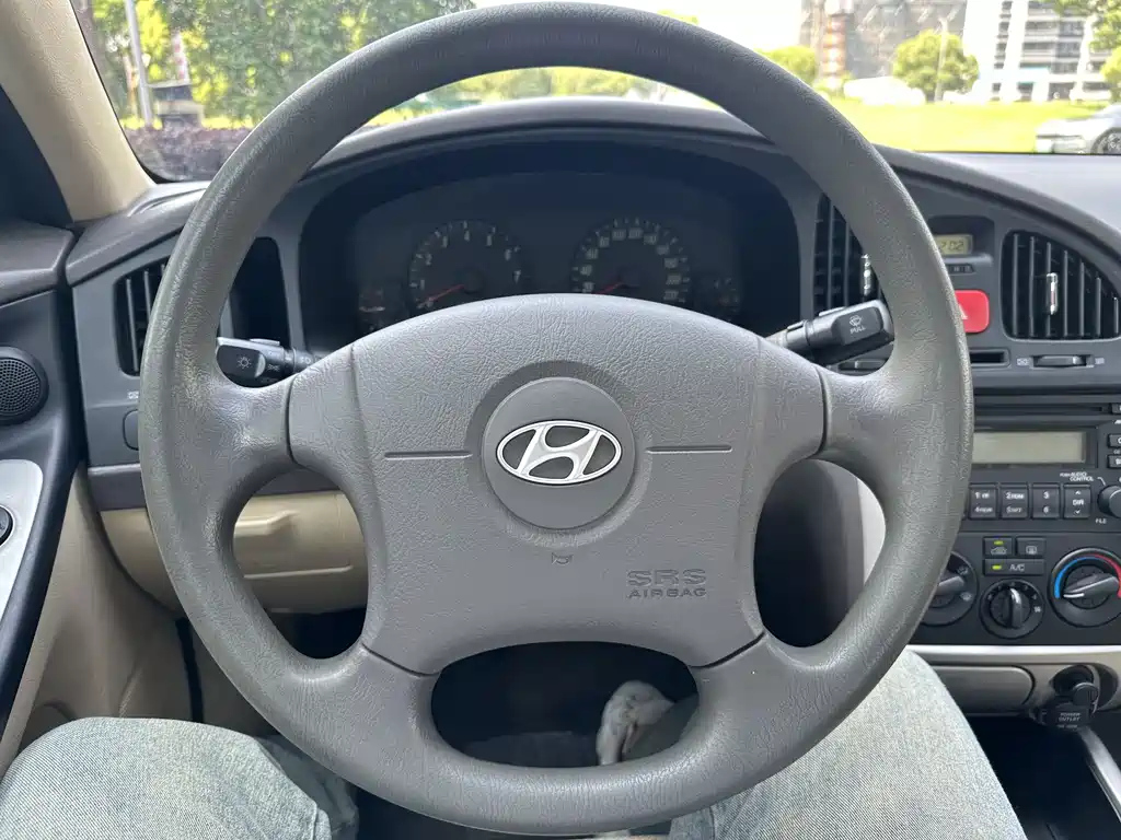 HYUNDAI ELANTRA 2010