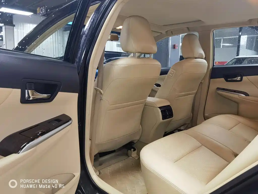 TOYOTA CAMRY 2017