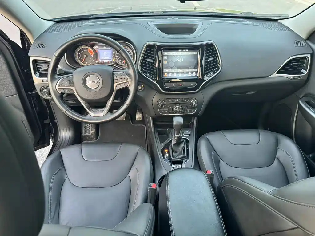 JEEP CHEROKEE 2021