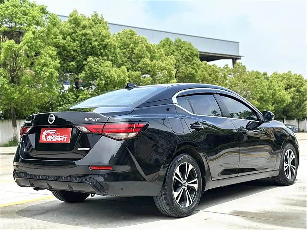 NISSAN SYLPHY 2020