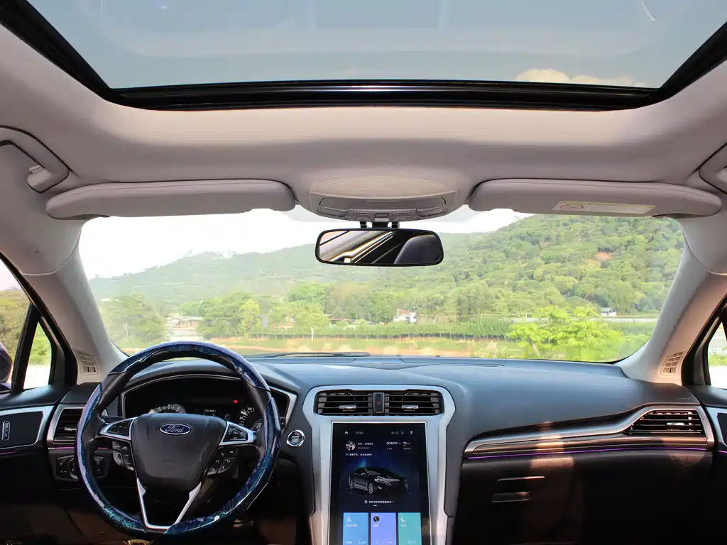 FORD MONDEO 2021