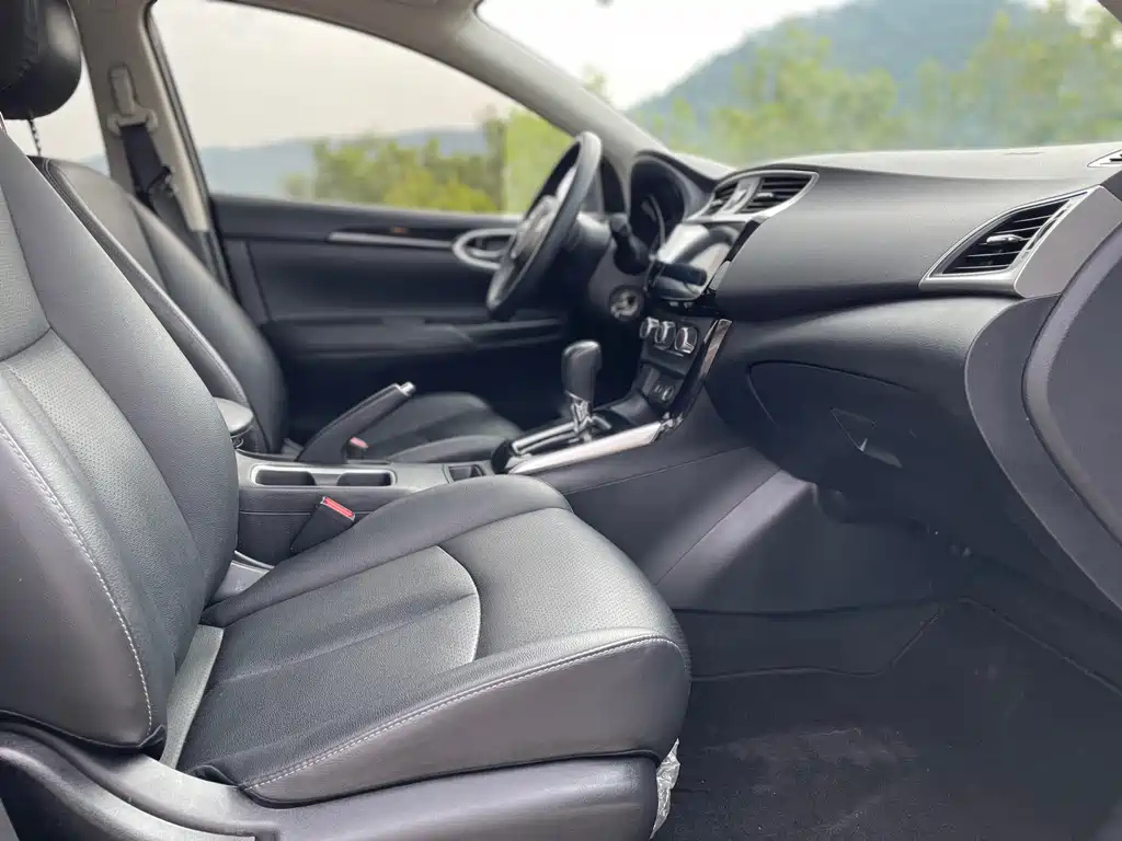 NISSAN SYLPHY 2022