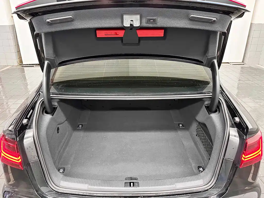 AUDI A6L 2018