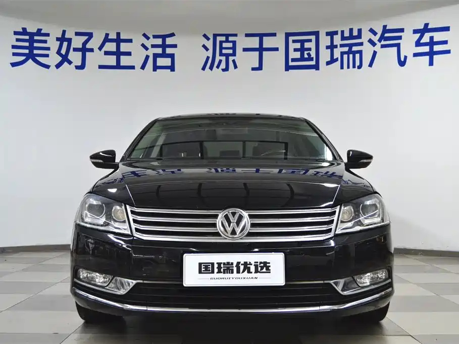 VOLKSWAGEN MAGOTAN 2014