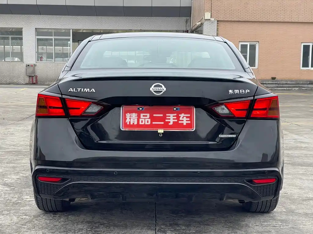 NISSAN TEANA 2021