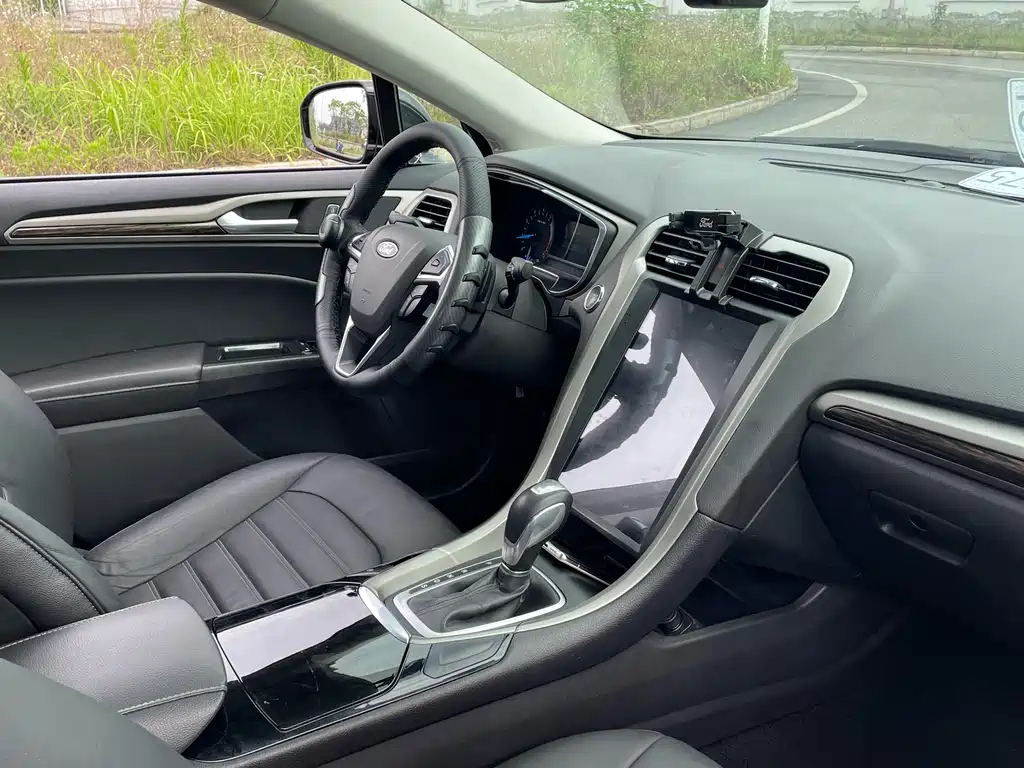 FORD MONDEO 2014