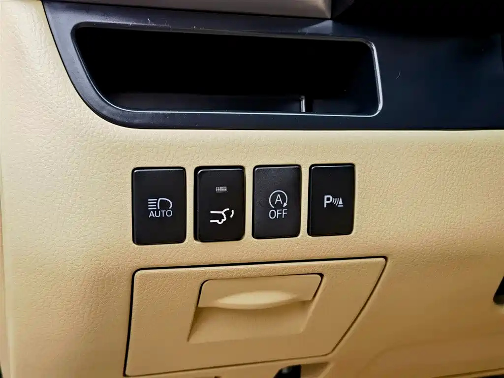 TOYOTA HIGHLANDER 2020