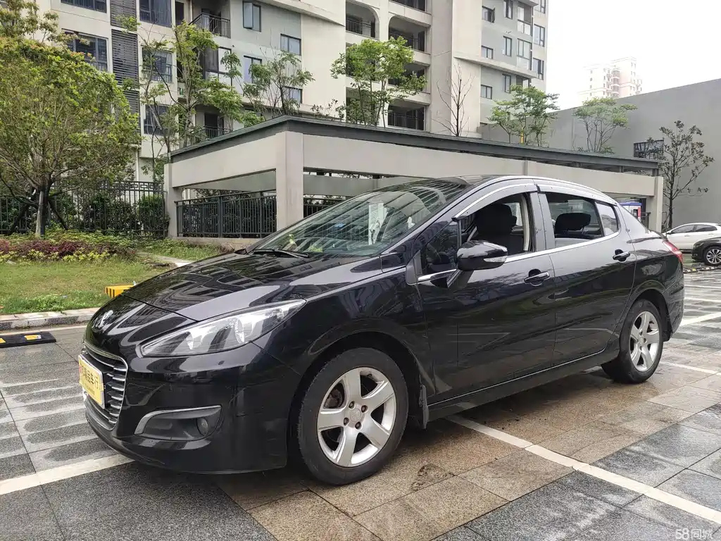 PEUGEOT 308 2015