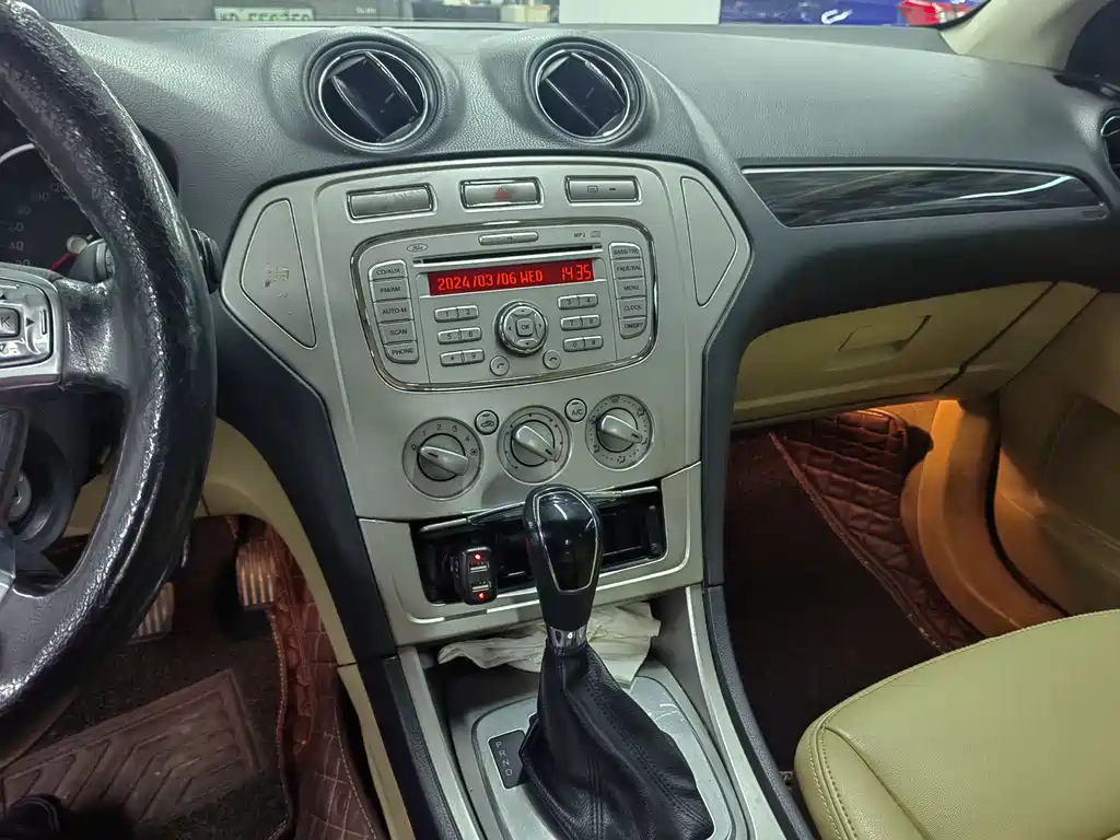 FORD MONDEO - WINNER 2010