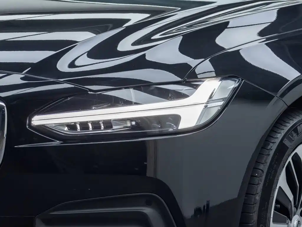 VOLVO S90 2022