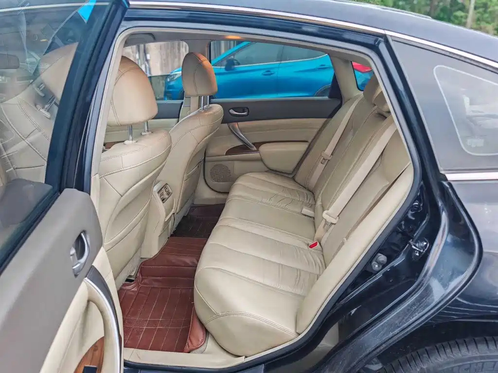 NISSAN TEANA 2012