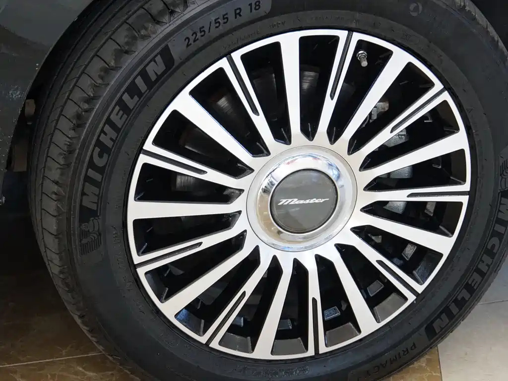 TRUMPCHI M8 2022